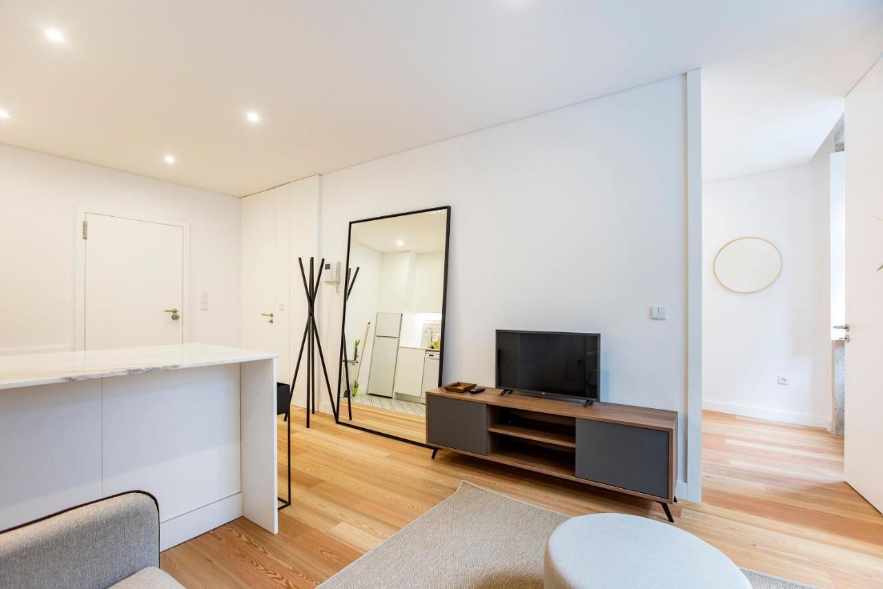 Downtown Wonder Flat W/ Ac By Lovelystay Porto Kültér fotó