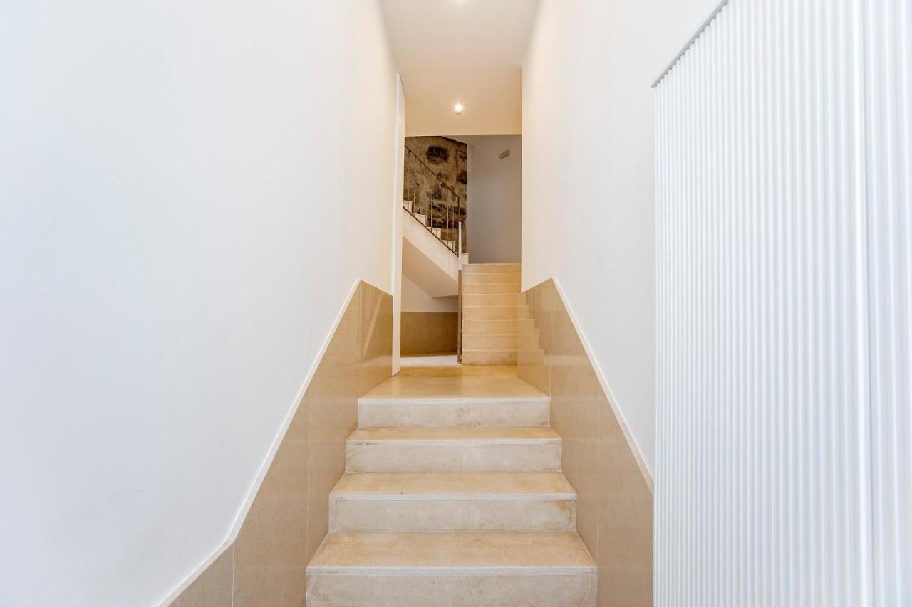 Downtown Wonder Flat W/ Ac By Lovelystay Porto Kültér fotó